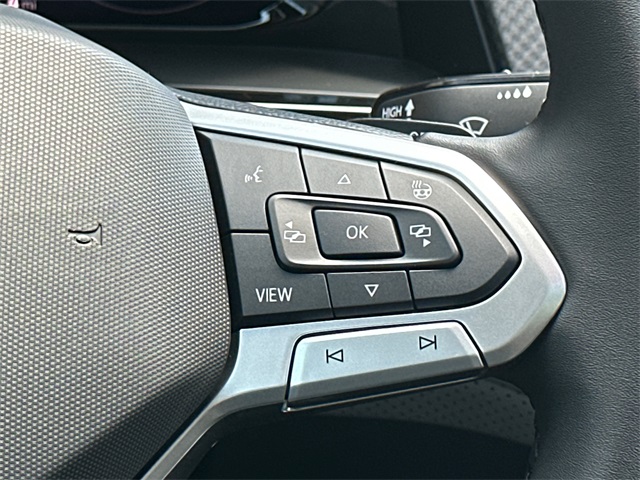2025 Volkswagen Atlas SE Technology Peak Edition photo 26