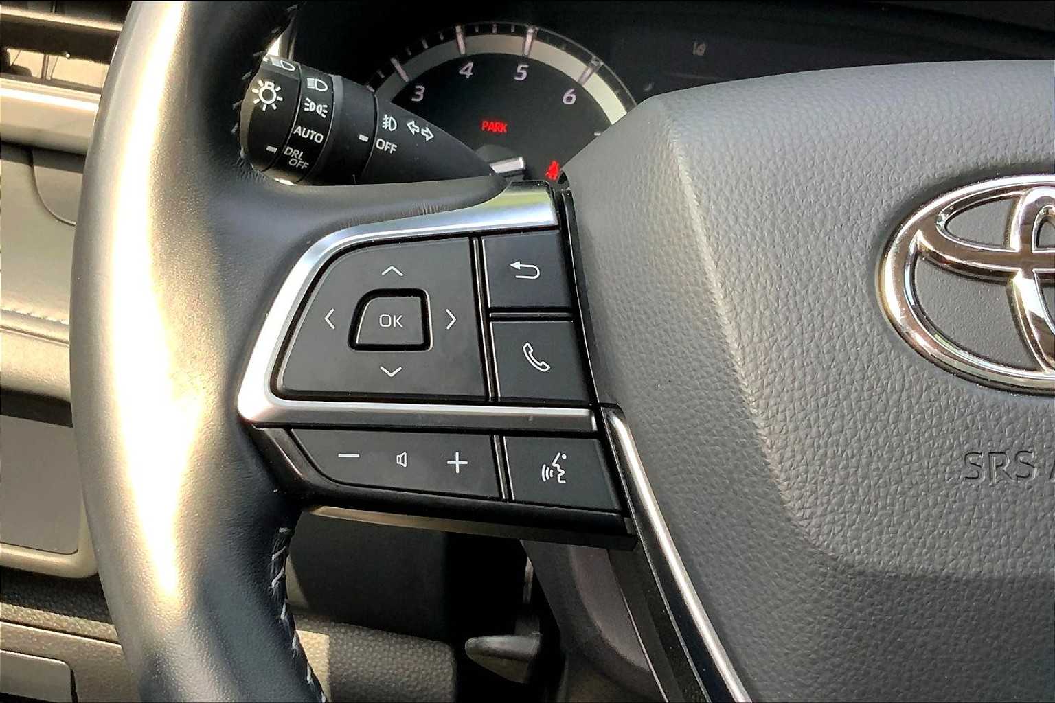 2021 Toyota Highlander XLE photo 23