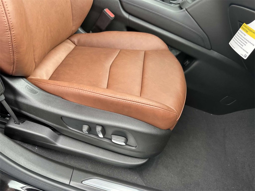 2025 Cadillac XT5 Sport photo 9