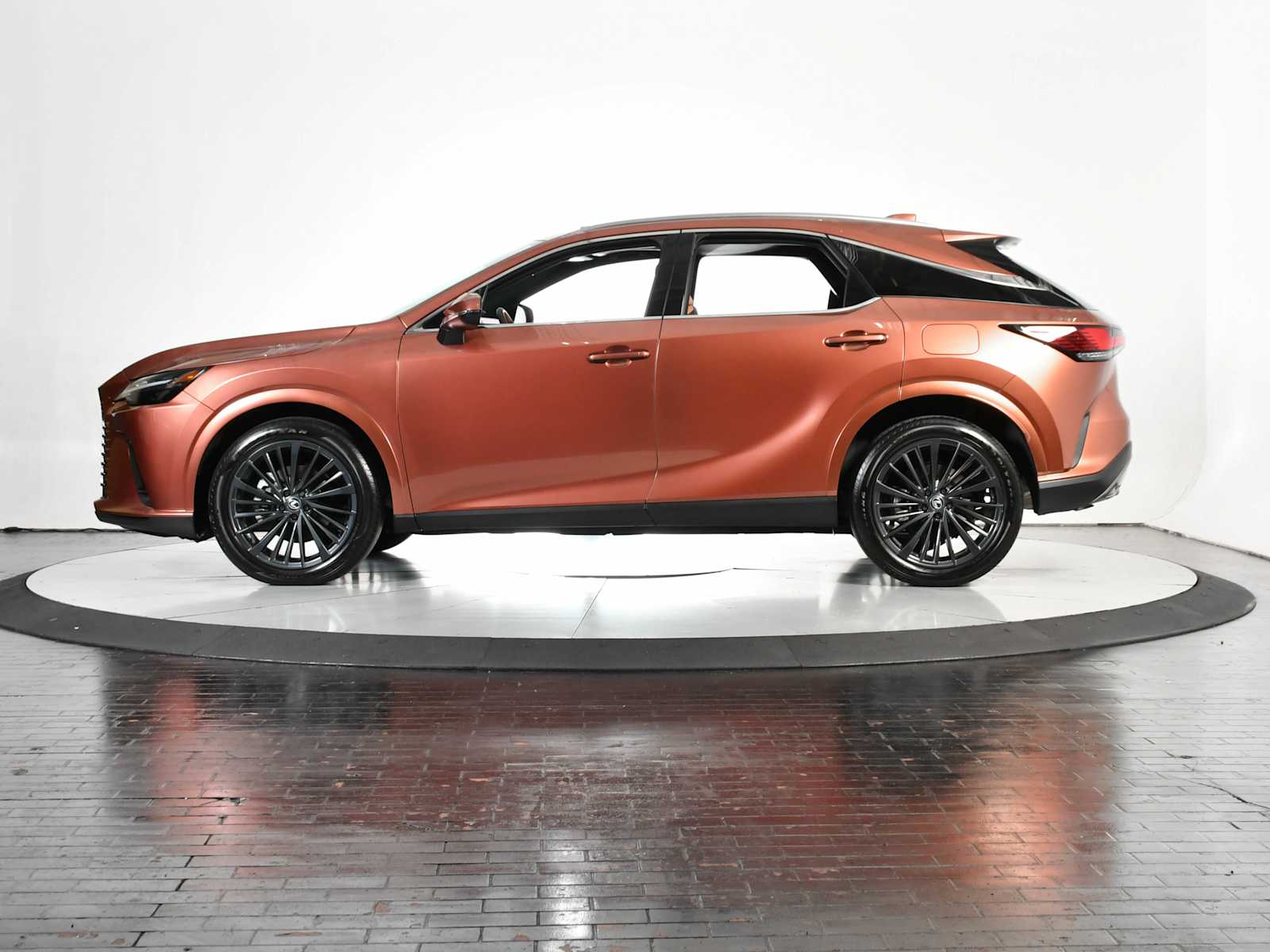 2025 Lexus RX 350 Premium photo 2