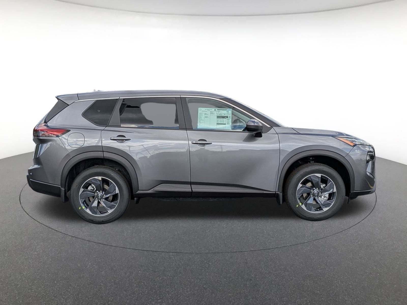 2026 Nissan Rogue SV photo 4