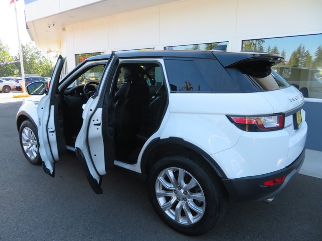 2018 Land Rover Range Rover Evoque SE photo 9