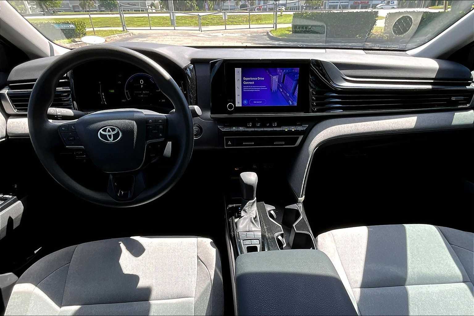 2025 Toyota Camry LE photo 14