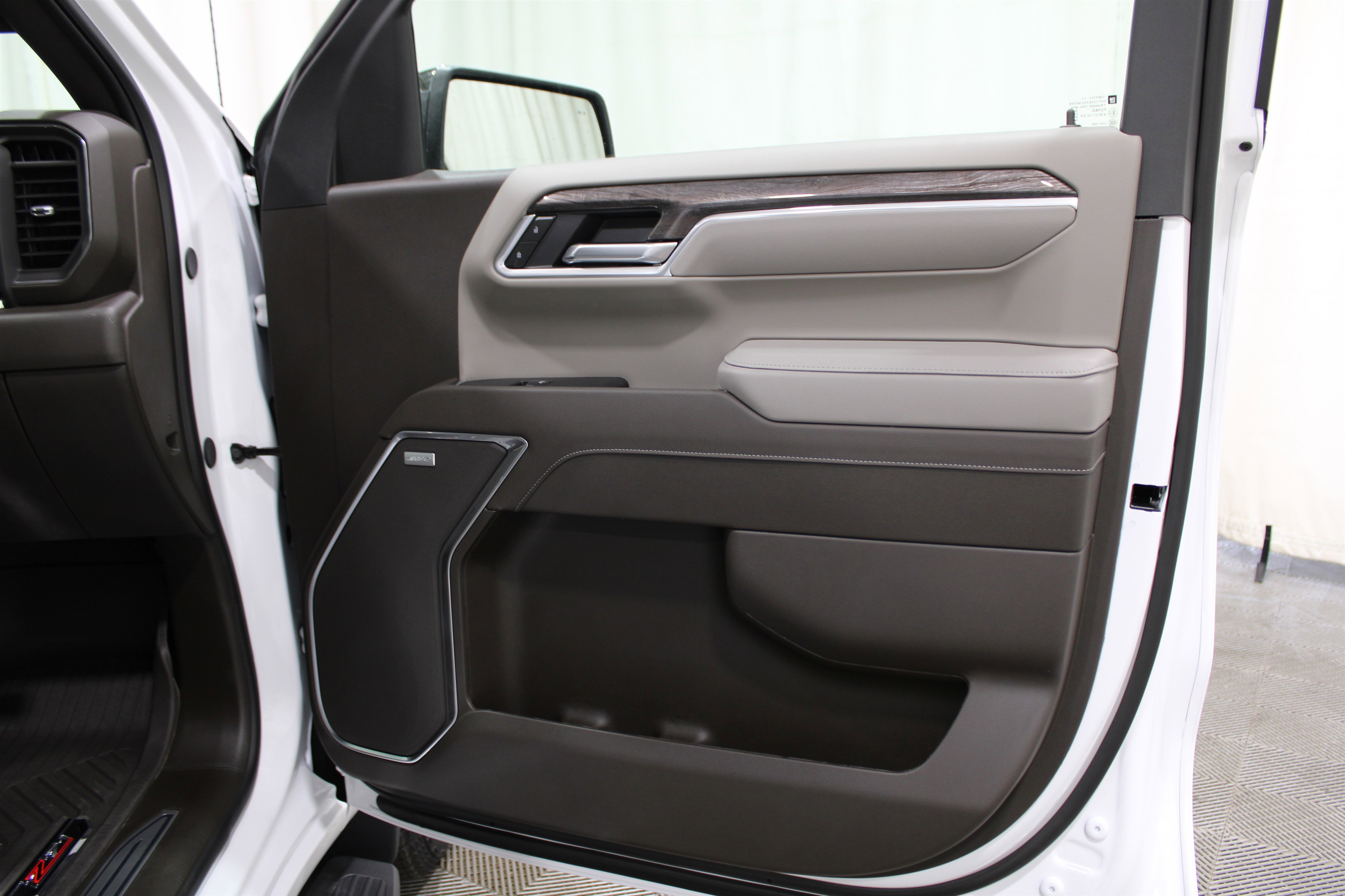 2026 Chevrolet Silverado 1500 LTZ photo 20