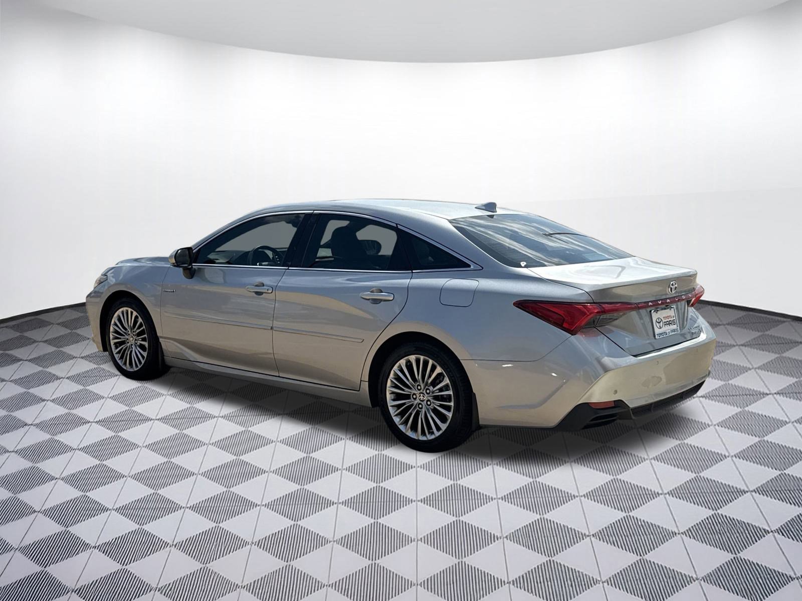 2020 Toyota Avalon Hybrid Limited photo 3