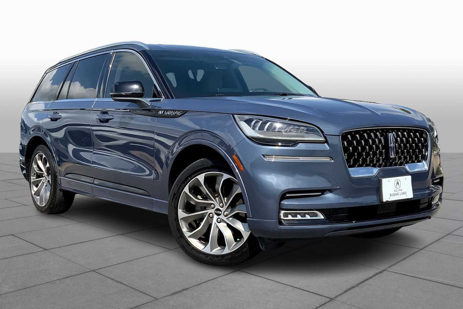 2021 Lincoln Aviator Grand Touring photo 3