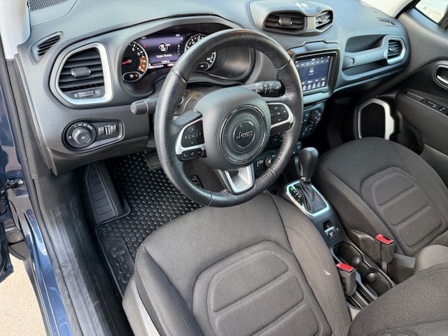 2021 Jeep Renegade Latitude photo 12