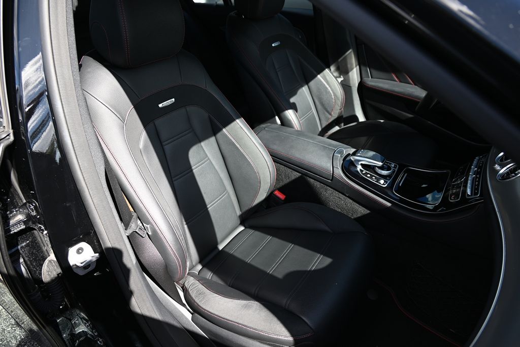 2018 Mercedes Benz E 43 AMG photo 4