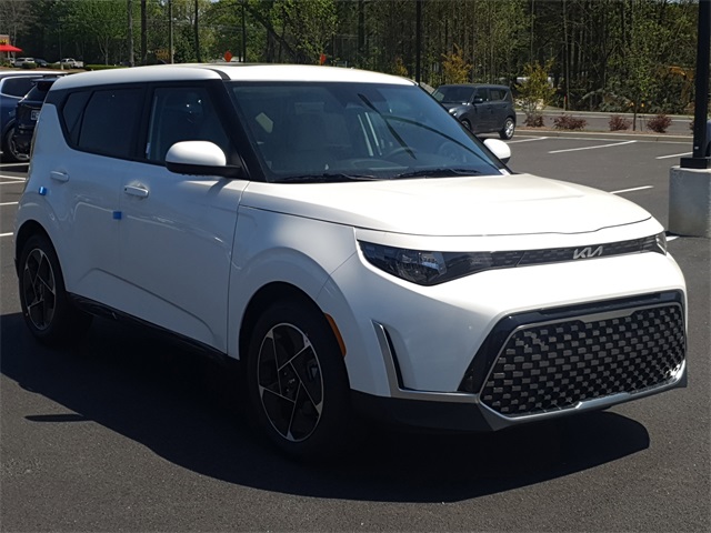 2025 Kia Soul EX photo 2