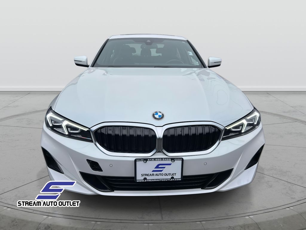 2024 Bmw 330i xDrive photo 2