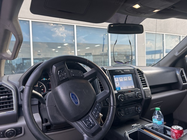 2016 Ford F-150 XLT photo 4
