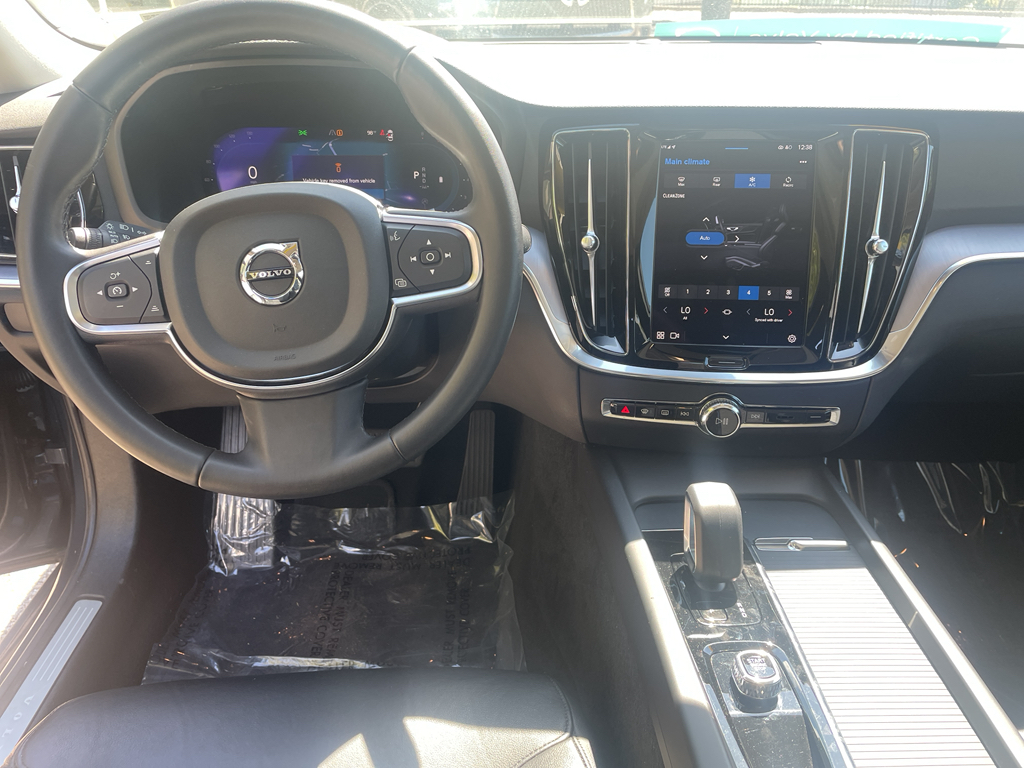 2024 Volvo S60 B5 Core photo 13