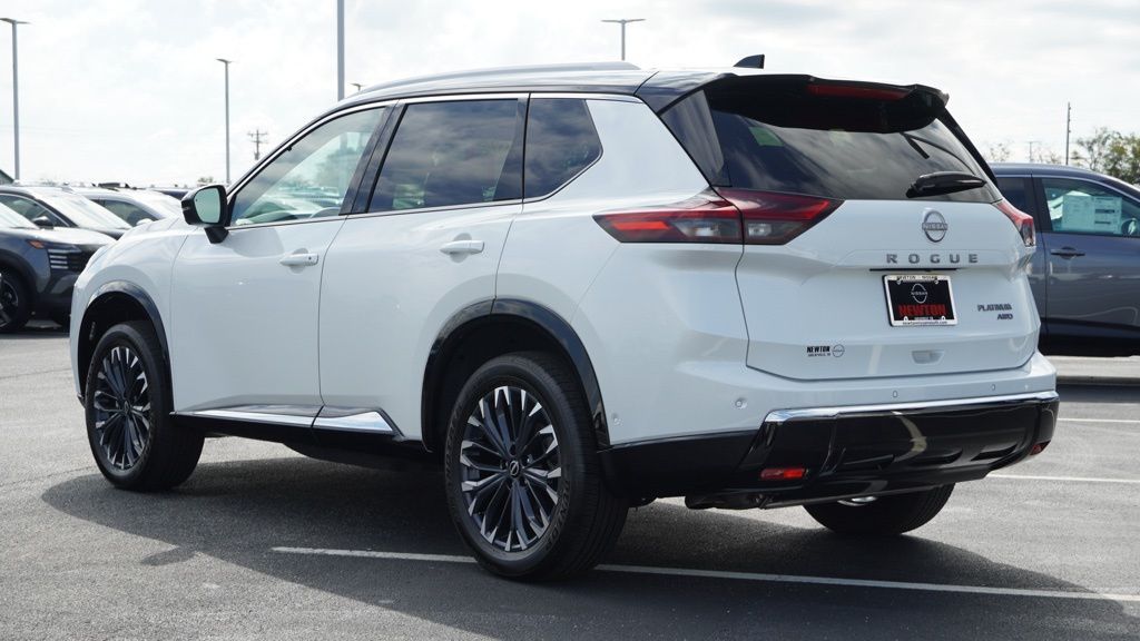 2025 Nissan Rogue Platinum photo 4