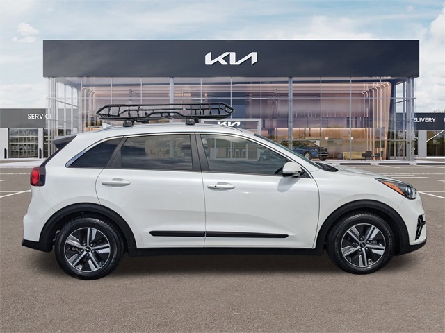 2022 Kia Niro Plug-In Hybrid EX Premium photo 2