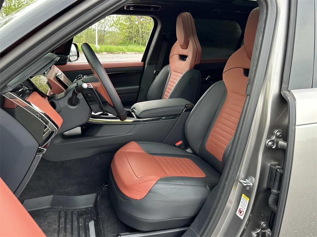 2024 Land Rover Range Rover Sport photo 8