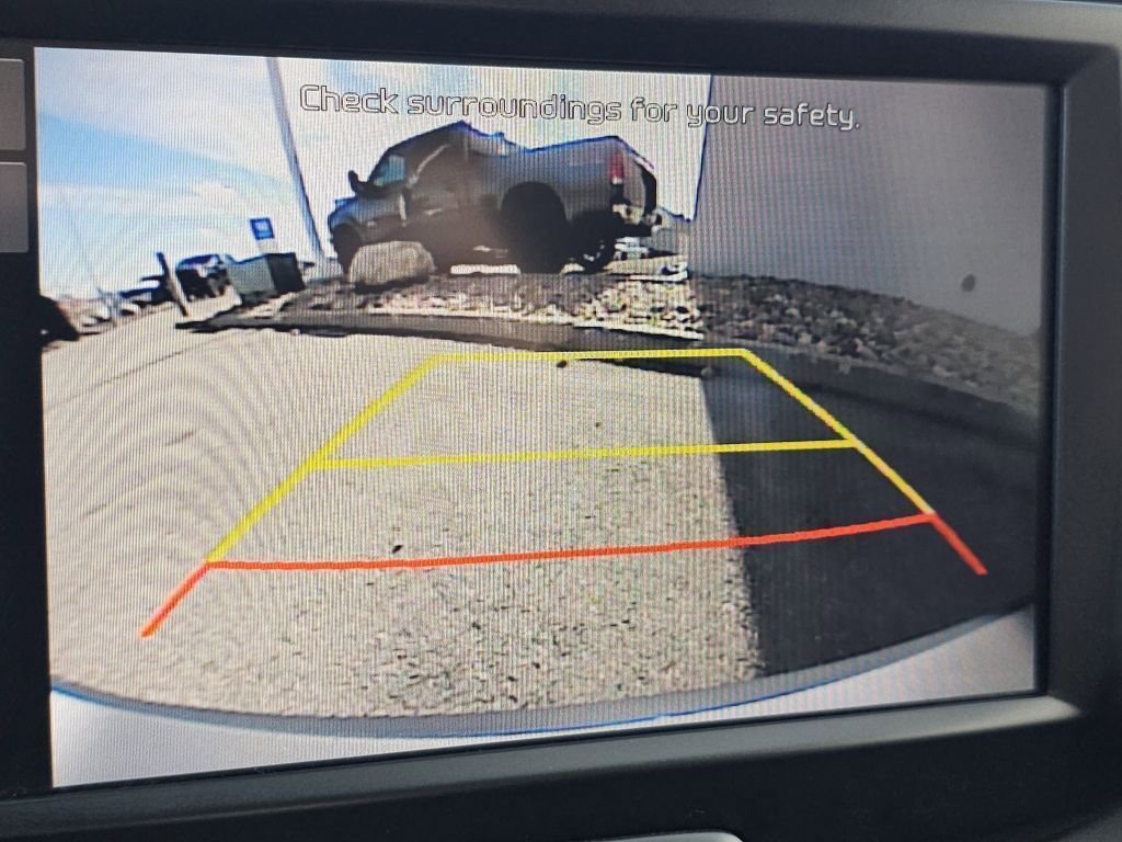 2023 Kia Soul LX photo 3