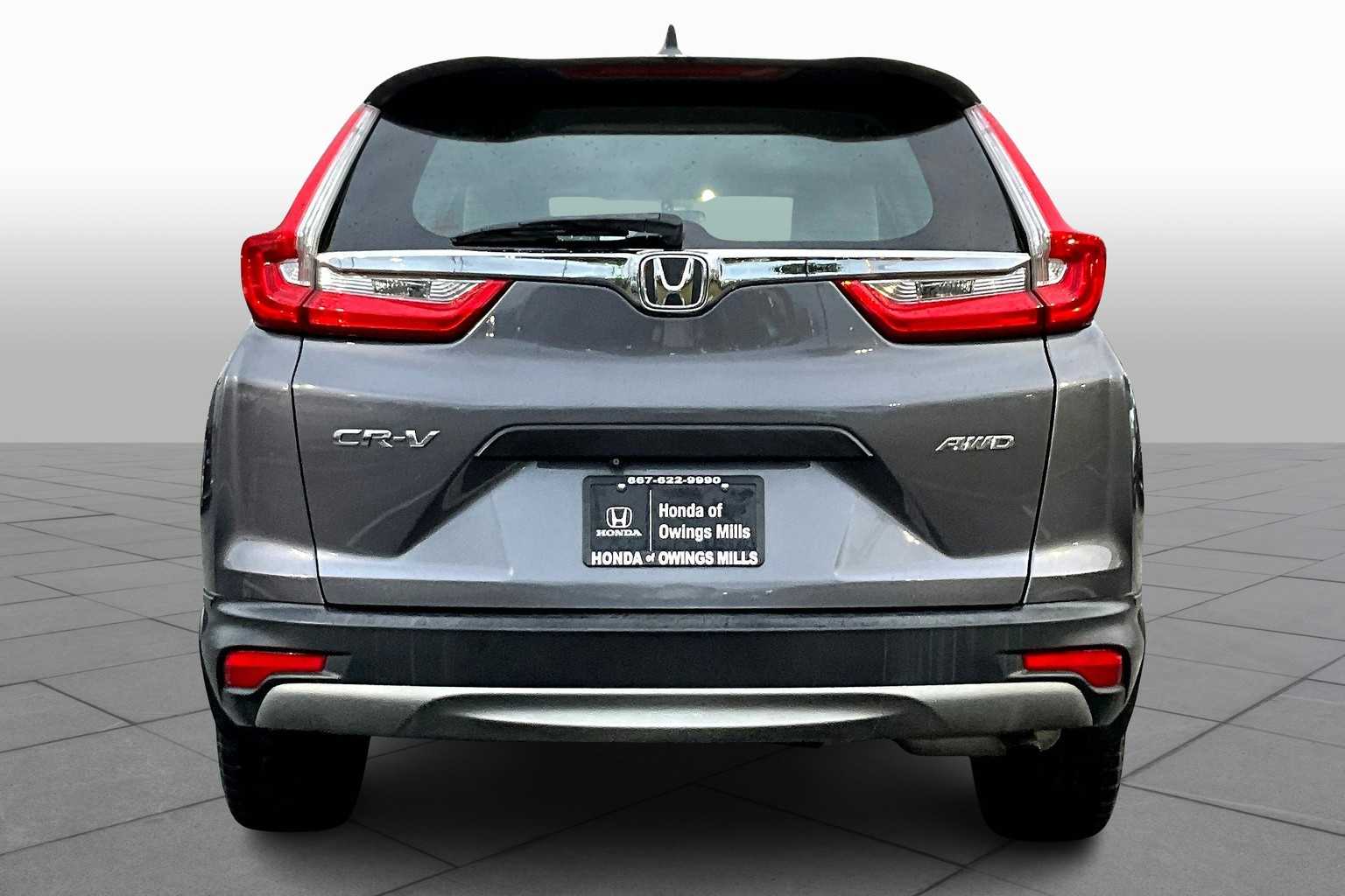 2017 Honda CR-V LX photo 4
