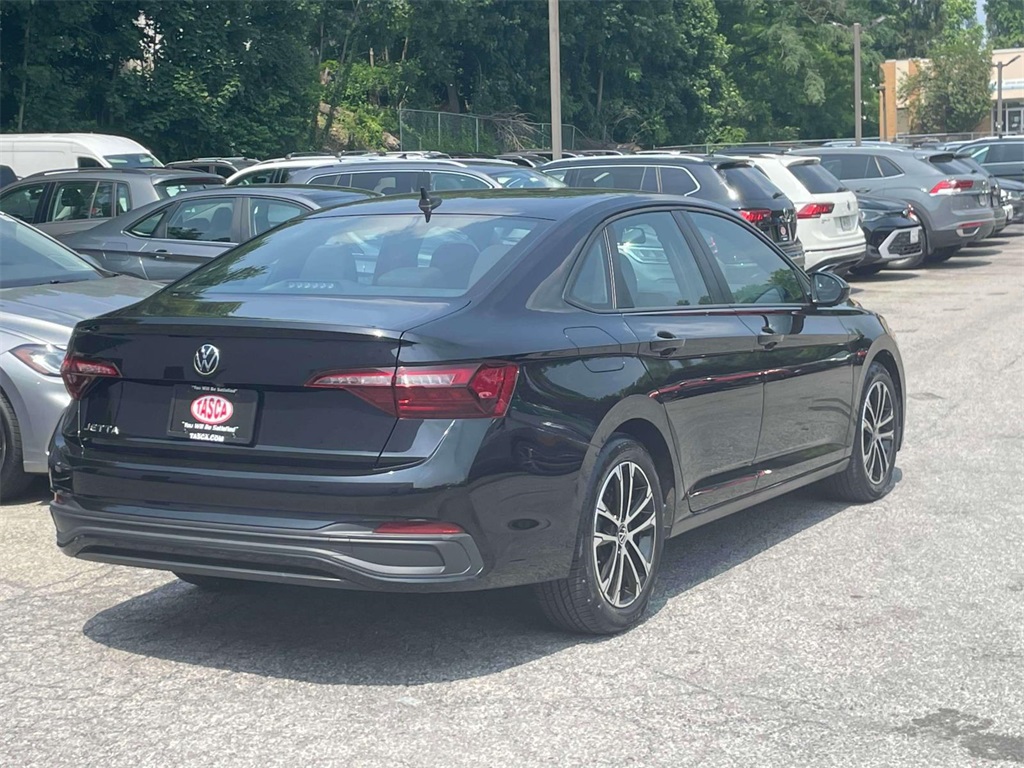 2022 Volkswagen Jetta 1.5T Sport photo 5
