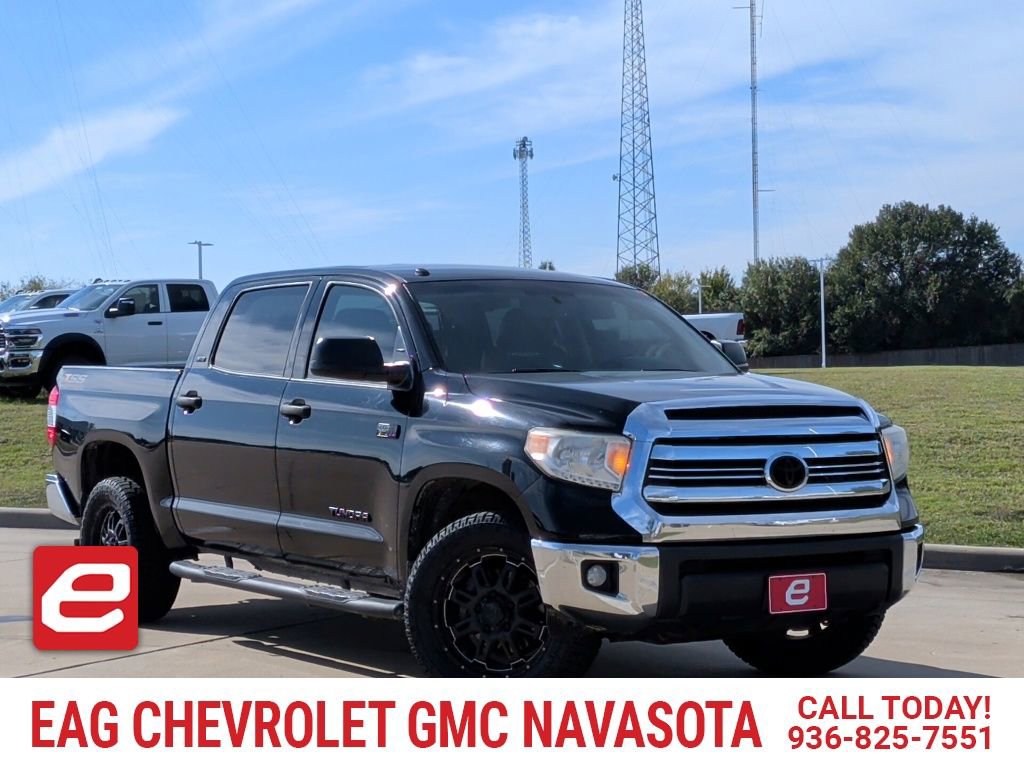 2017 Toyota Tundra SR5's photo