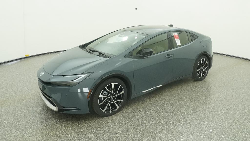 2026 Toyota Prius XSE's photo