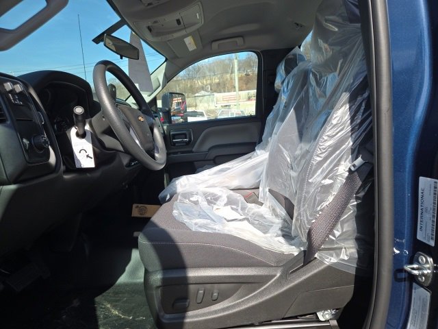 2024 Chevrolet Silverado 4500HD Work Truck photo 3