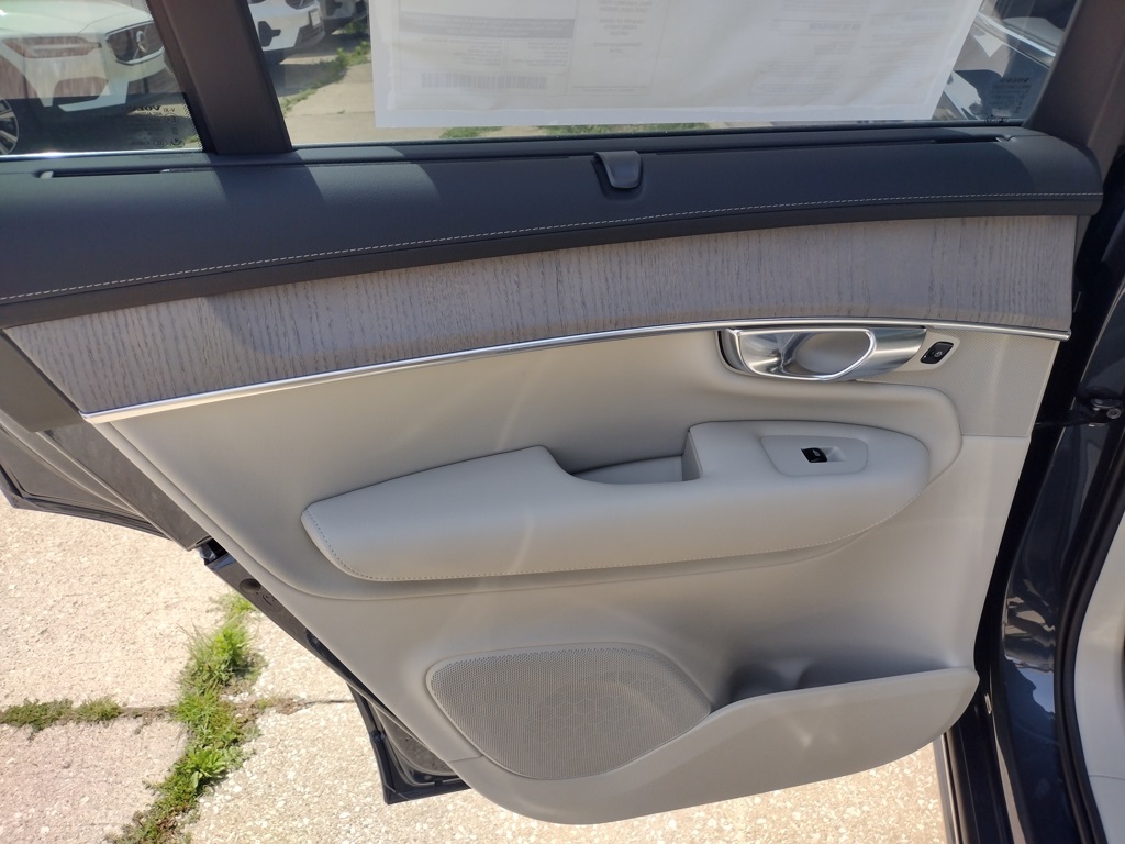 2026 VOLVO XC90 - Image 20