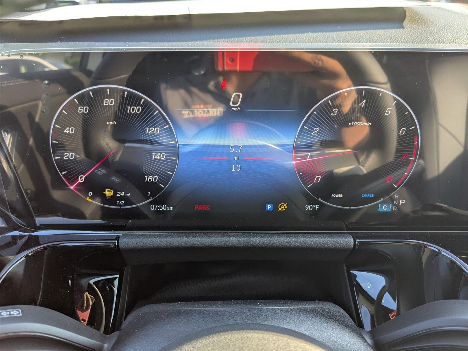 2026 Mercedes Benz GLA 250 4MATIC photo 4