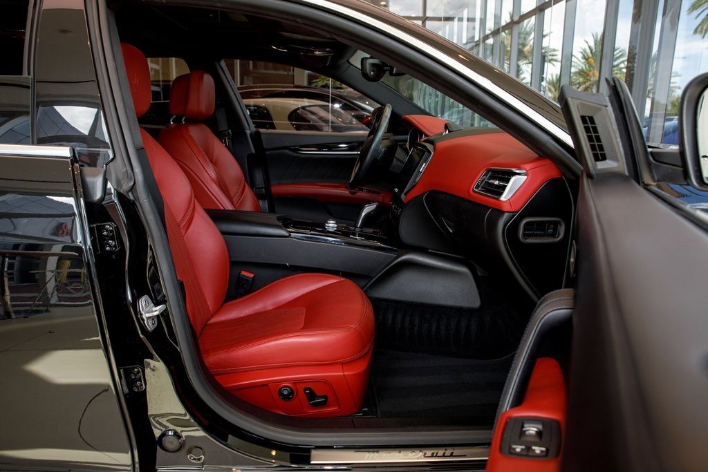 2020 Maserati Ghibli photo 28