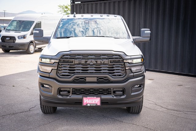 2025 Ram 3500 Tradesman photo 2
