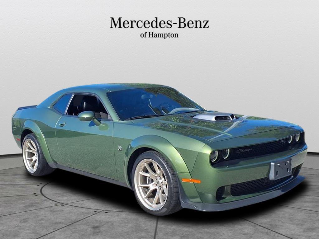 2023 Dodge Challenger R/T's photo