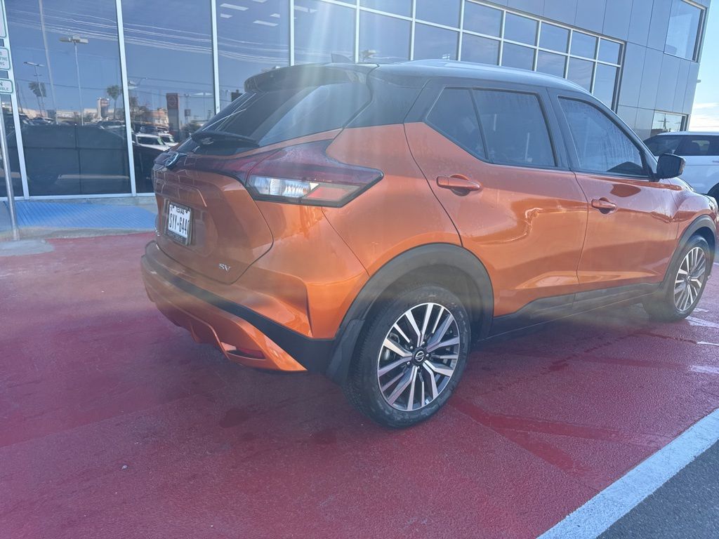 2021 Nissan Kicks SV photo 4