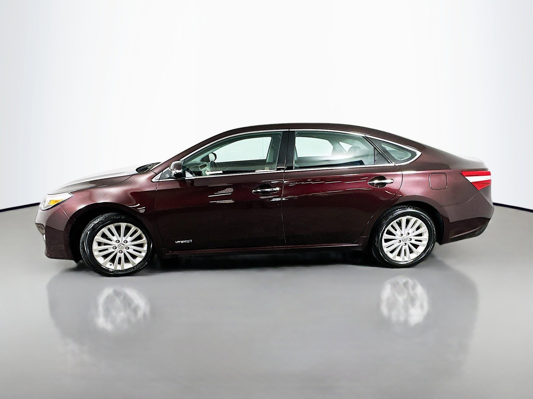 2013 Toyota Avalon Hybrid XLE Premium photo 4