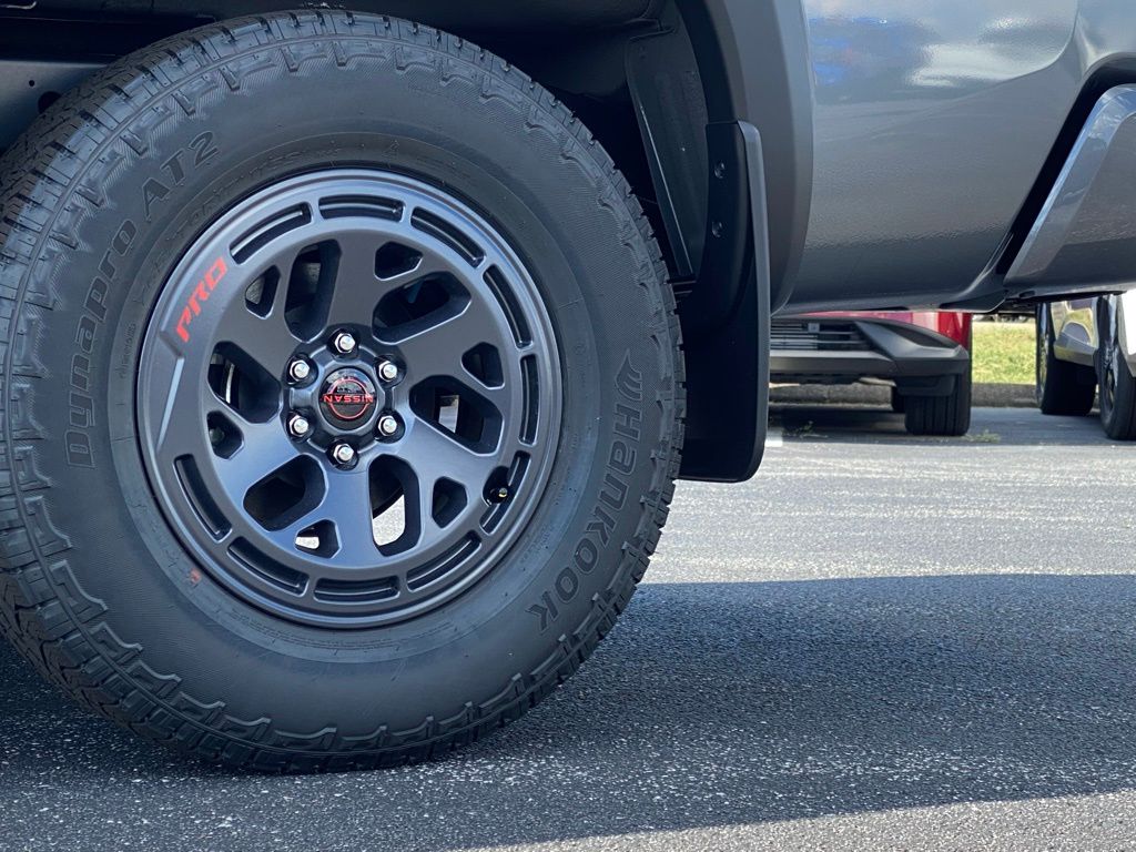 2025 Nissan Frontier PRO-4X photo 31