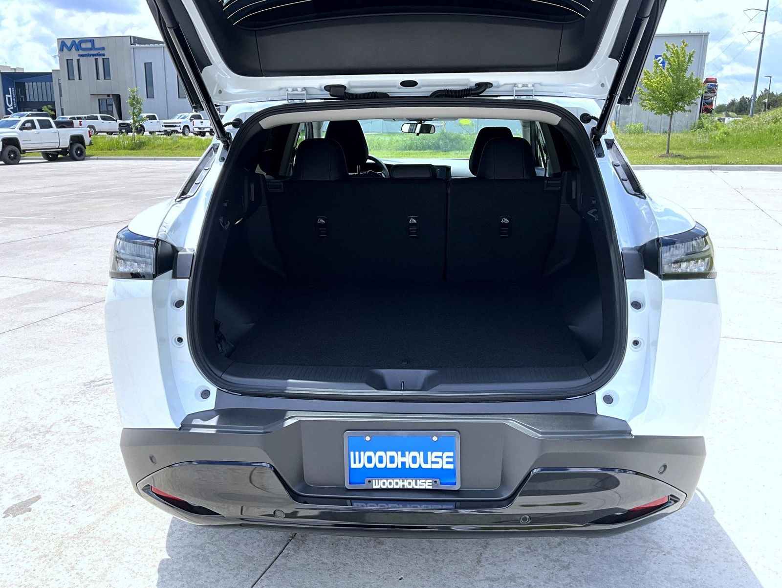 2025 Nissan Murano SV photo 9