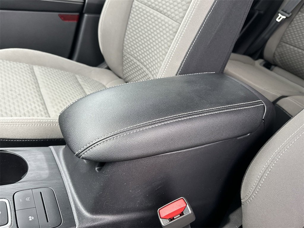 2022 Ford Escape SE photo 23