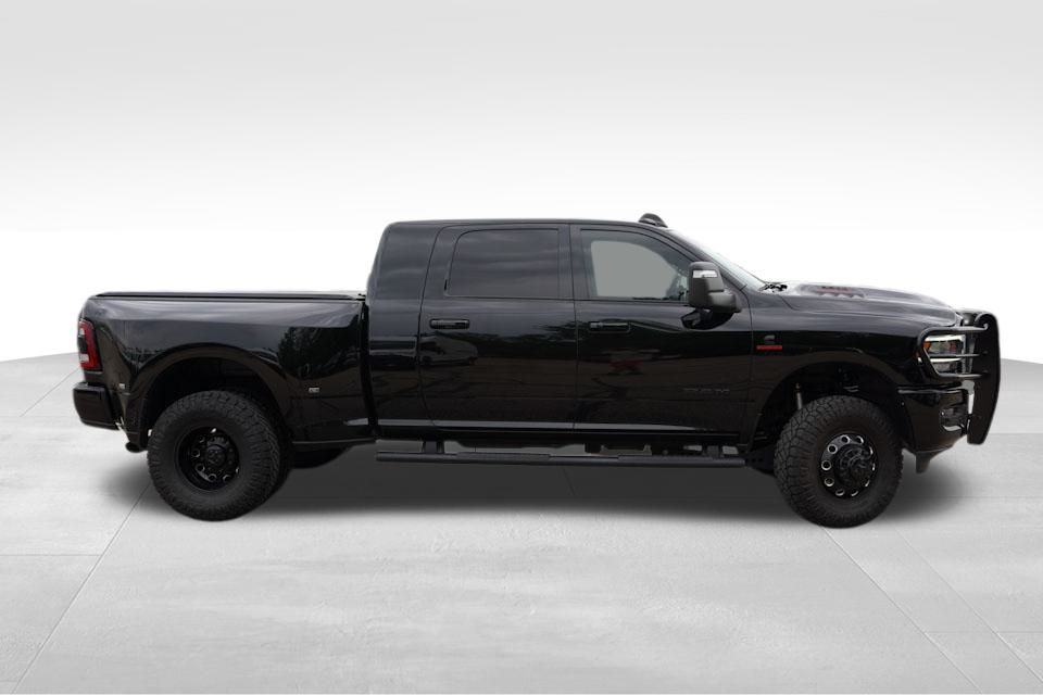 2024 Ram 3500 Laramie photo 3