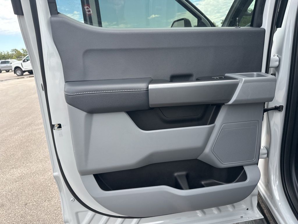 2026 Ford F-250 XL photo 31