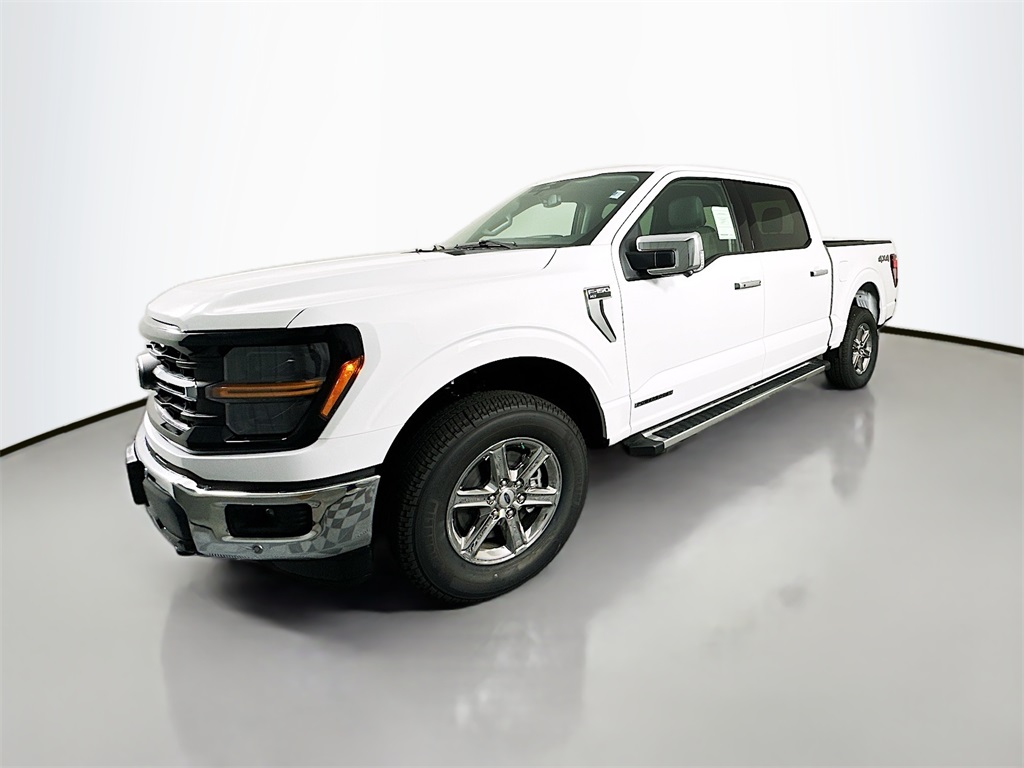 2025 Ford F-150 XLT photo 3