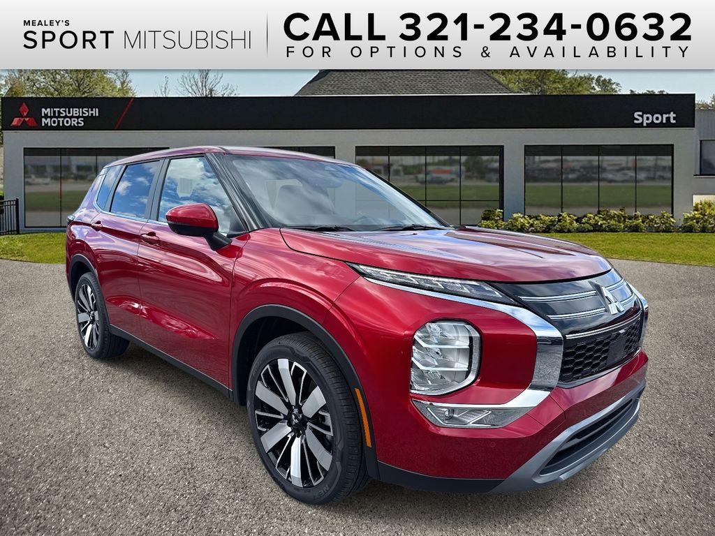 2025 Mitsubishi Outlander SE's photo