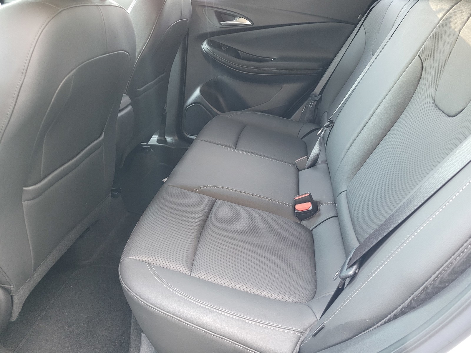 2024 Buick Encore GX Sport Touring photo 6