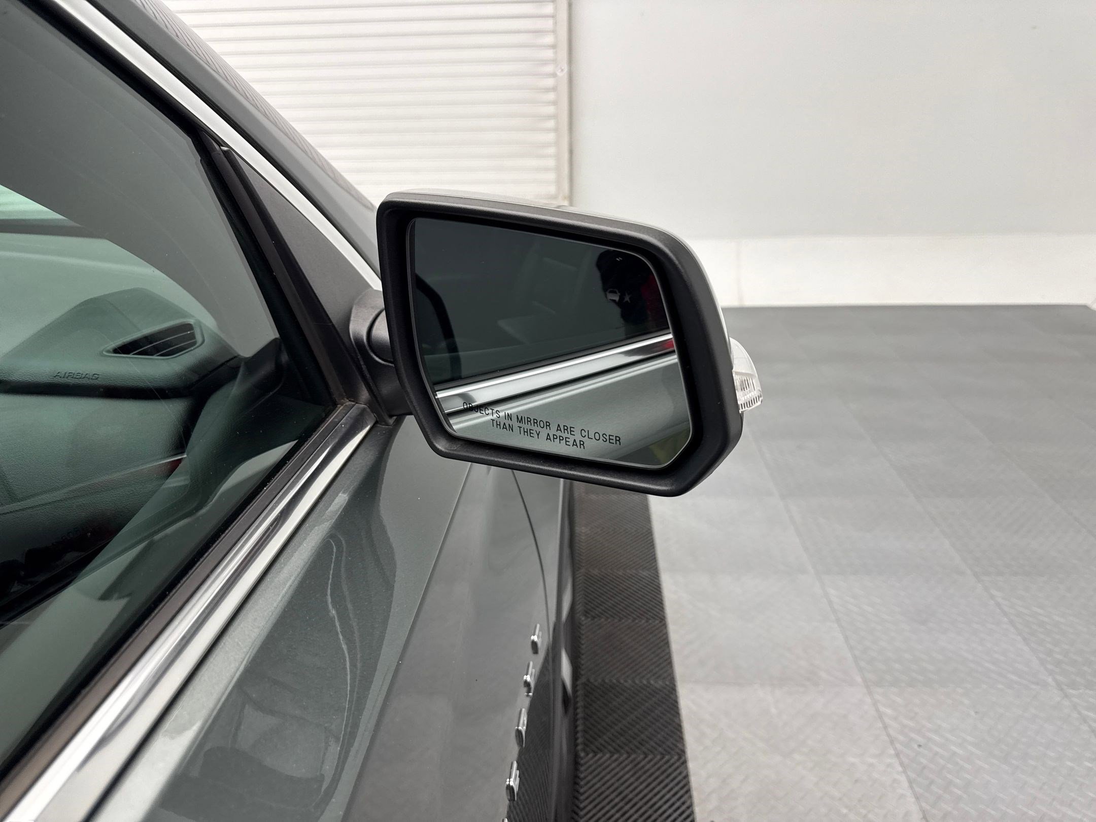 2023 Chevrolet Traverse Leather photo 25