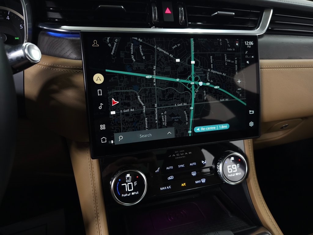 2022 JAGUAR F-PACE - Image 23