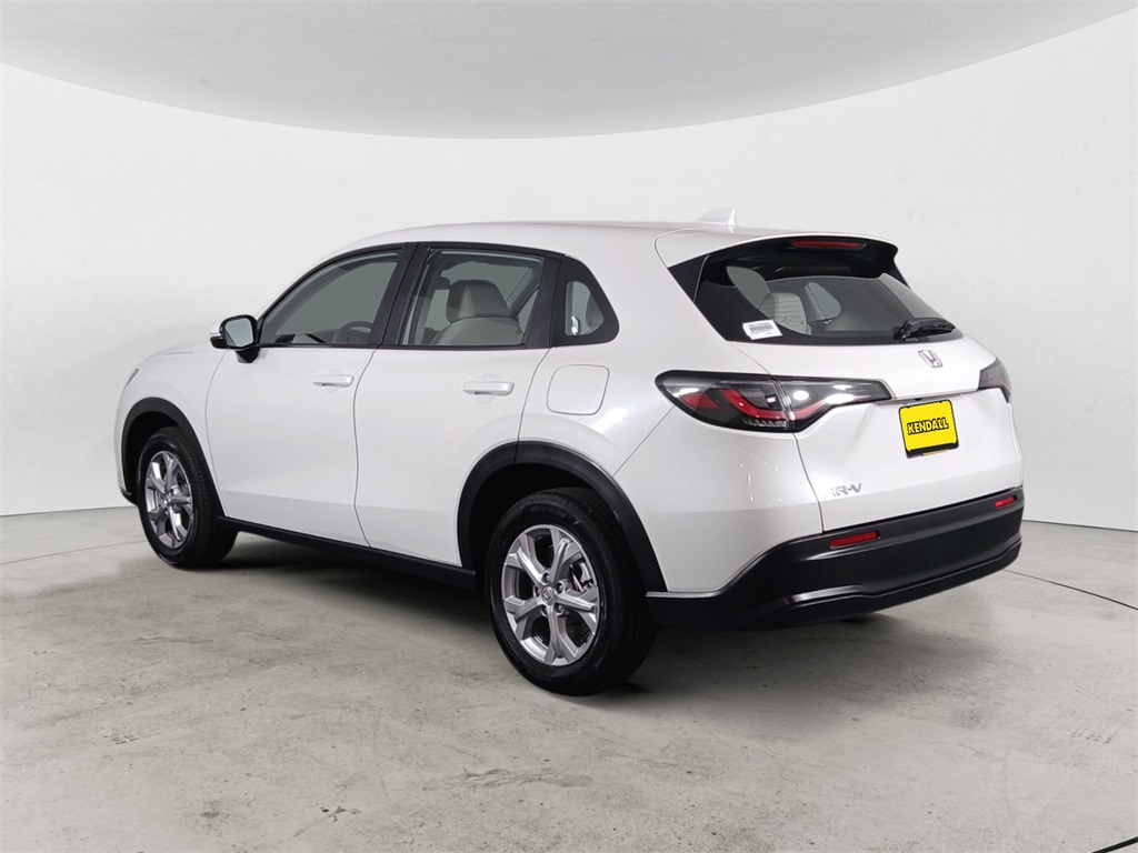 2025 Honda HR-V LX photo 2
