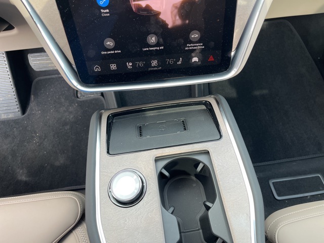 2025 Volvo EX90 Twin Motor Performance Ultra photo 16