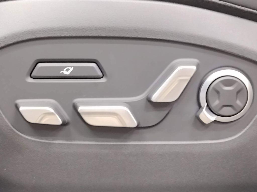 2026 Hyundai Ioniq photo 25
