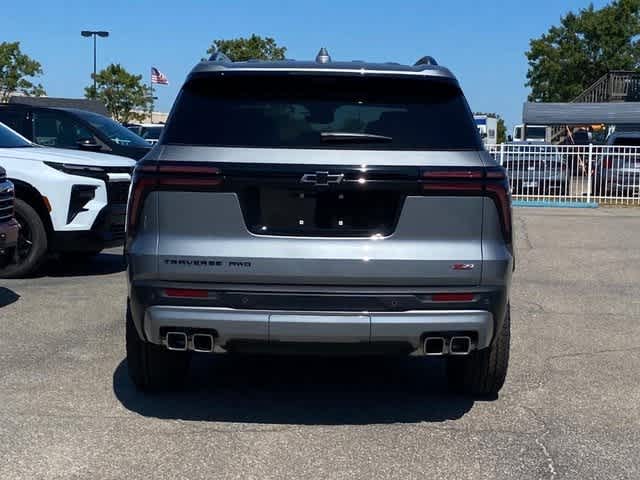 2026 Chevrolet Traverse Z71 photo 3