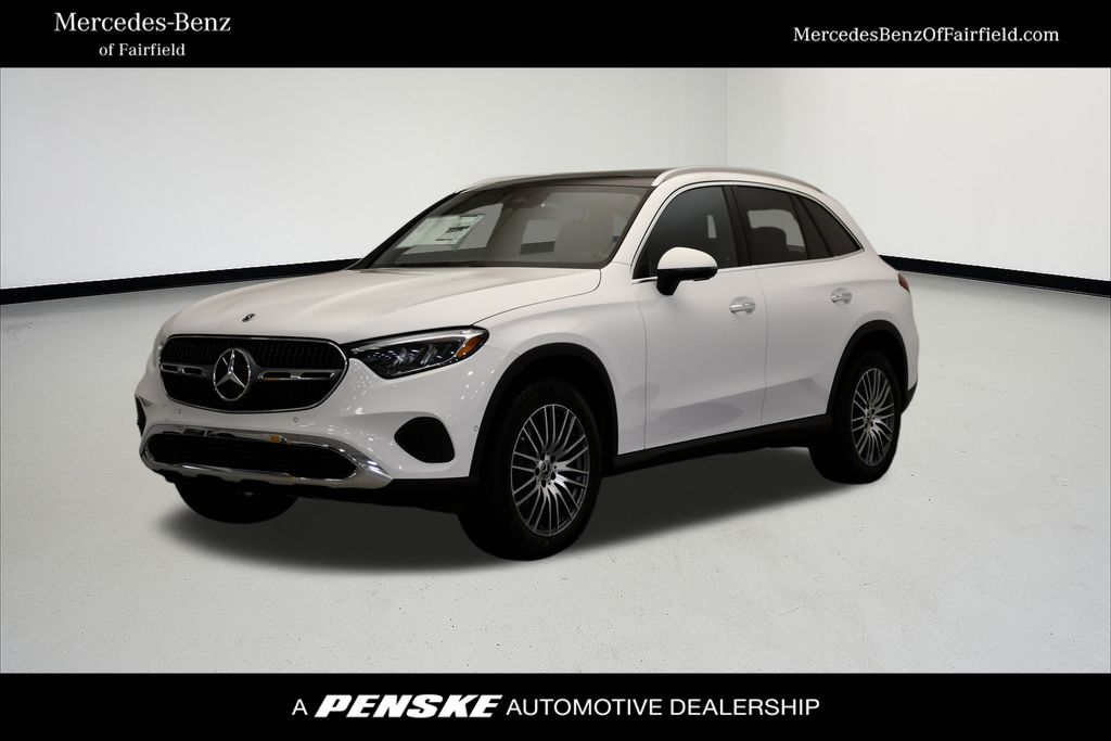 2026 Mercedes-Benz GLC Base's photo