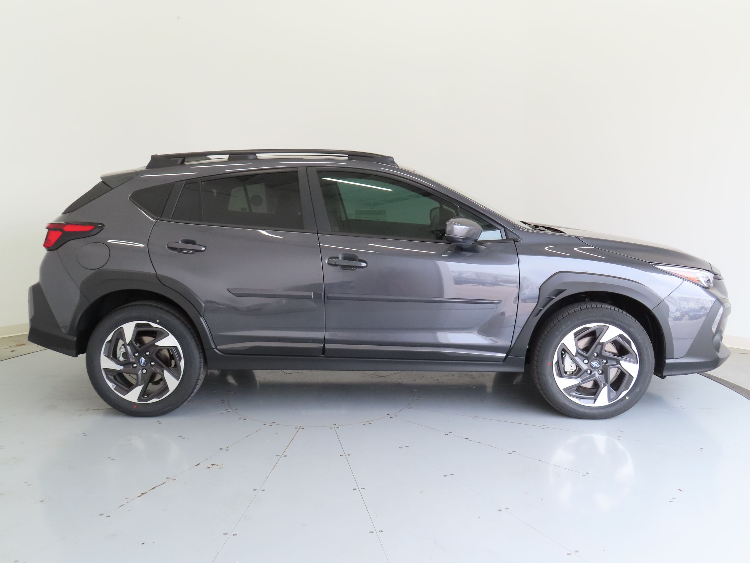 2025 Subaru Crosstrek Limited photo 2