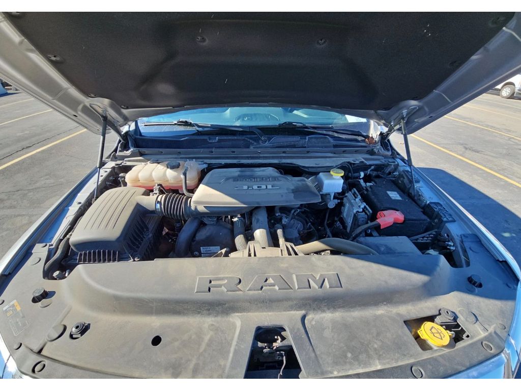 2022 Ram 1500 Laramie photo 4