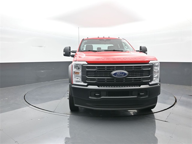 2025 Ford F-550 XL photo 2